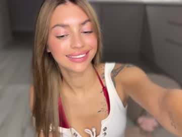 webcam girl cuteelsa_ image #7594317
