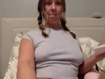webcam girl rubmyclit22 image #7941606