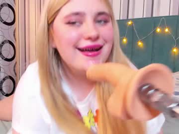 webcam girl miraclark1 image #1729818