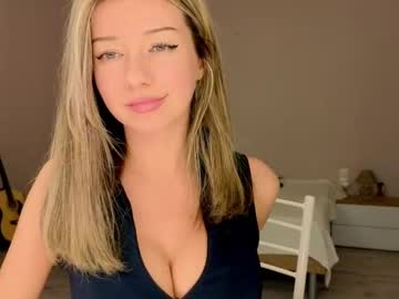 webcam girl lenamuti image #8303598