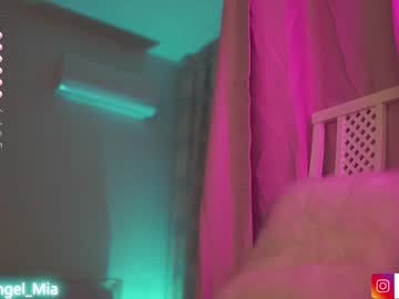 webcam girl angels_kiss image #5700315
