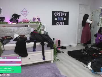 webcam girl crimsonkitten image #8238457