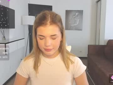 webcam girl adri_dream image #9188120