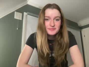 webcam girl frecklytaylor image #2925905