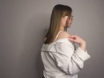 webcam girl moon_milking image #5736343