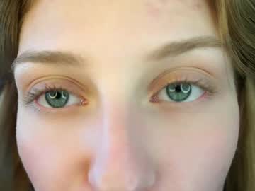 webcam girl brittcollinge image #9532372