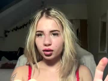 webcam girl allanarey151 image #8459003