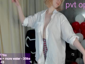 webcam girl joyce_coy image #3740997