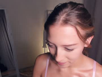 webcam girl wave_of_happy_ image #5606753