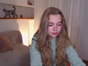 Cam for little_kittty_
