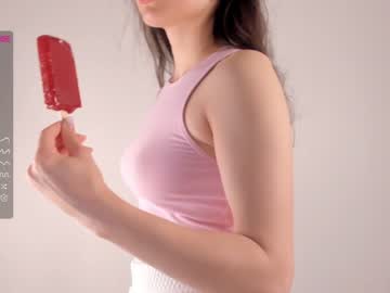 webcam girl juliepenningtona image #4738349