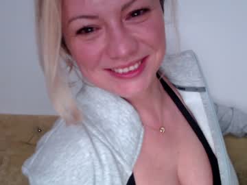 webcam girl kiradivine image #1718904
