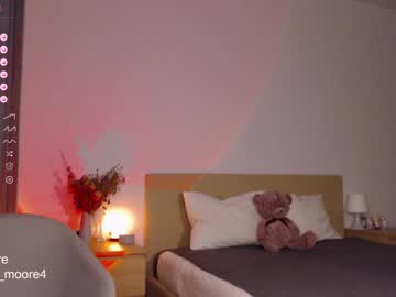 webcam girl lumoore image #5300712