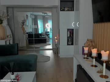 webcam girl moniqueeass image #2048333