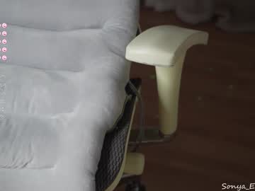 webcam girl sonyaericsson image #7253115