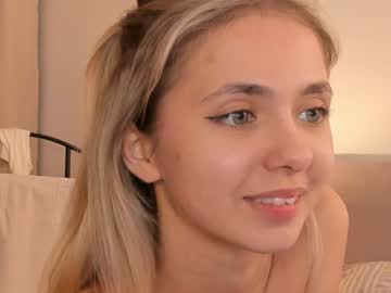 webcam girl mildredgarrett image #8333810