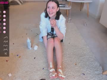 webcam girl megancooks image #3983190