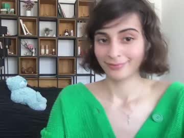 webcam girl wonderland_stia image #5413425