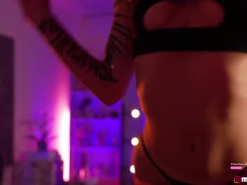 webcam girl informal_ image #9683507