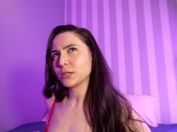 webcam girl littlee33 image #9526427