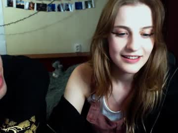 webcam couple dead_insidee image #4113143