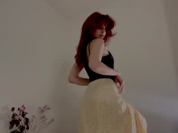 webcam girl two_trunkx image #9223558