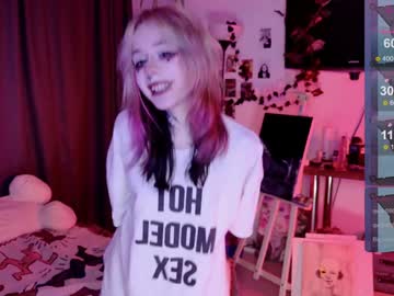 webcam girl lollyshy__ image #8256230