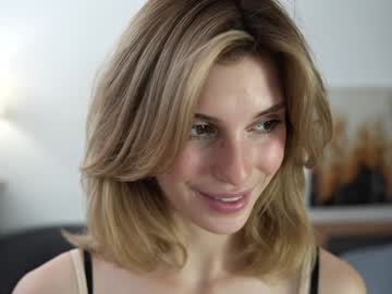webcam girl refined_style image #7767222