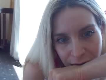 webcam girl tiffany925 image #935579