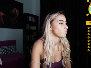 webcam girl laurabae_ image #380101