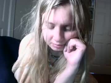 webcam girl scartit image #834115