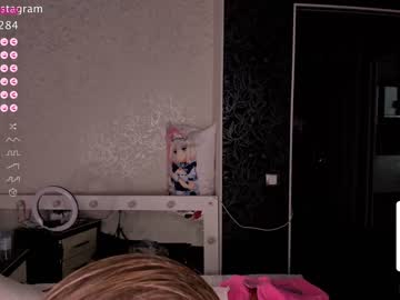 webcam girl queenafina image #4663734