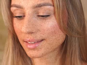 webcam girl artease image #8376357