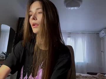 webcam girl fannygilbertson image #9680599