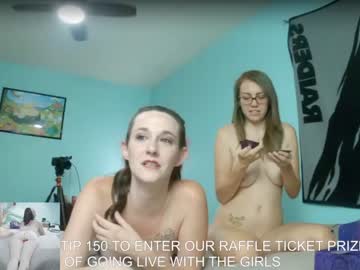 webcam couple wildunicorninpink image #4460330