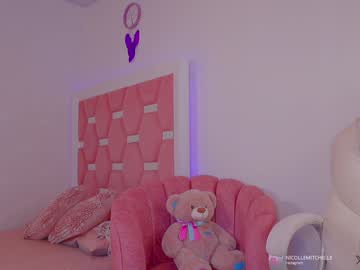 webcam girl nicolle_mitchelle image #7222800