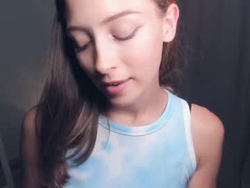 webcam girl wave_of_happy_ image #5456037