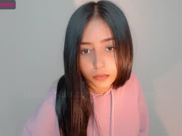 webcam girl gummy_bear7 image #2321248