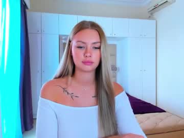 webcam girl 8a8y_nura image #2735797