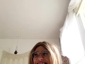 webcam girl littlegreekflower image #4898185