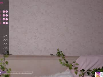 webcam girl bzzzme image #5727171