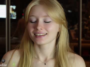 webcam girl bestblondiiecb image #6200431