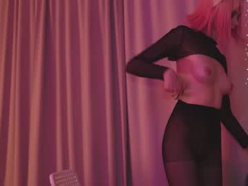 webcam girl holliwould_ image #6587896