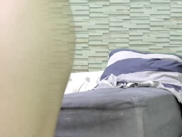 webcam couple blow2job_lat image #4595795