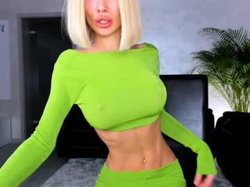 webcam girl ingridblondy94 image #6145482