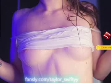 webcam girl _taylor_swift image #1597199