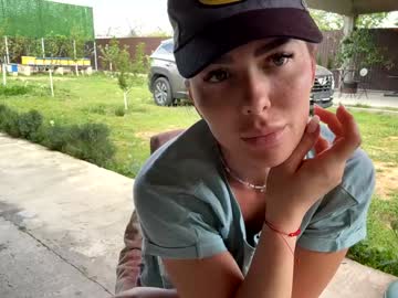 webcam girl 2whitediamonds image #9292422