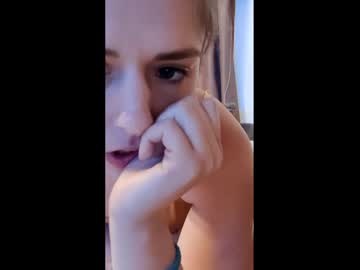 webcam girl luvrgorl100 image #3915279