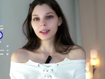 webcam girl peek_in_my_window image #8013370