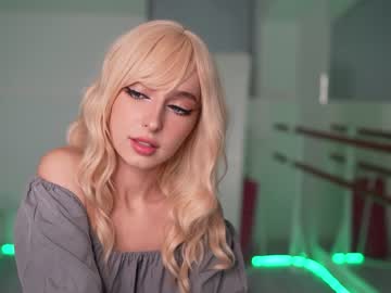 webcam girl silent_chill image #5565909